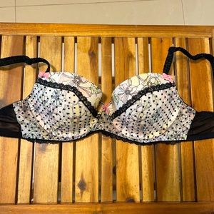 Victoria’s Secret Dream Angels Lined Demi Floral Polka Dot Design - 34B
